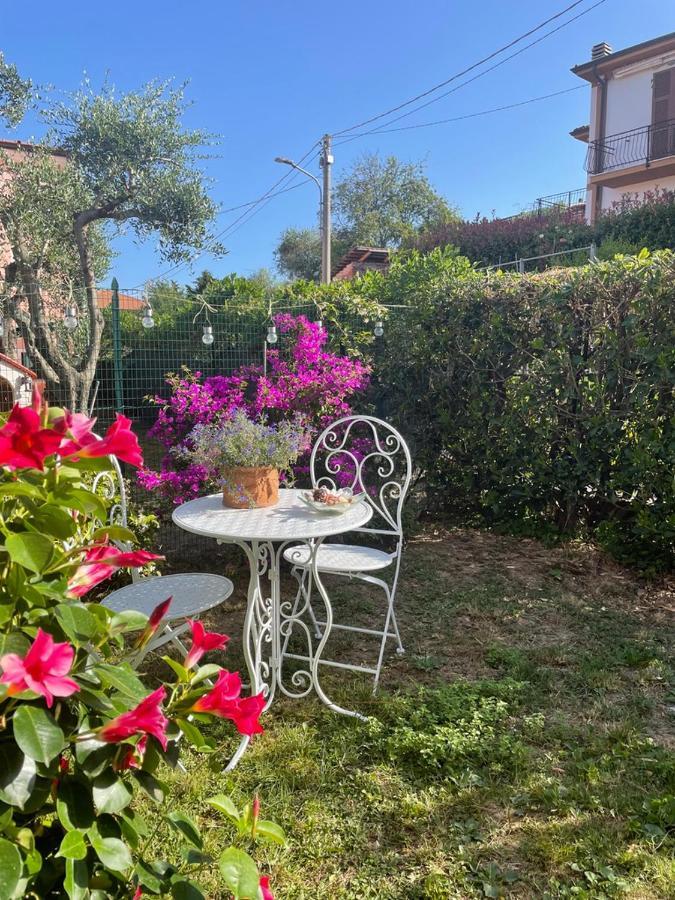 Annali Casa vacanze - Shabby style nella natura La Spezia Esterno foto