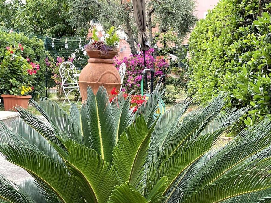 Annali Casa vacanze - Shabby style nella natura La Spezia Esterno foto